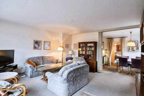 Wohnzimmer - 2 Zimmer Etagenwohnung zum Kaufen in Ansbach