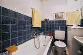 Badezimmer - Etagenwohnung mit 58,00 m² in Ansbach zum Kaufen
