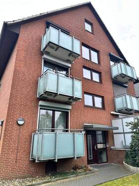 Außenansicht hinten - 2 Zimmer Etagenwohnung in Hamburg