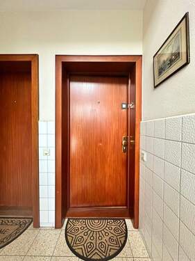 Wohnungstür - 