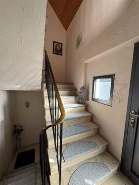 EG_Treppe zum DG - 