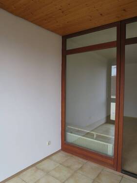 Wintergarten3.JPG - 3 Zimmer Etagenwohnung in Neuendettelsau