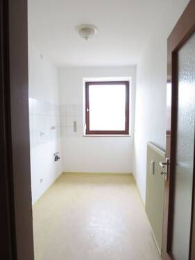 Küche.JPG - Etagenwohnung mit 72,00 m² in Neuendettelsau zur Miete