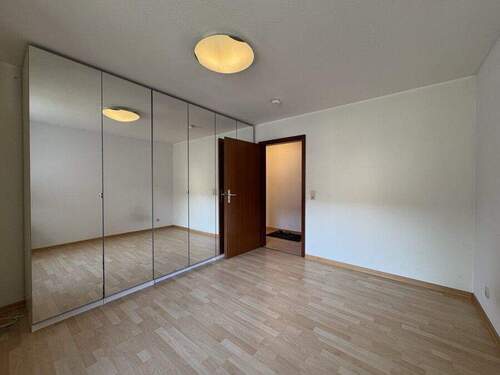 Schlafzimmer_3 - Etagenwohnung mit 59,00 m² in Oberriexingen zum Kaufen