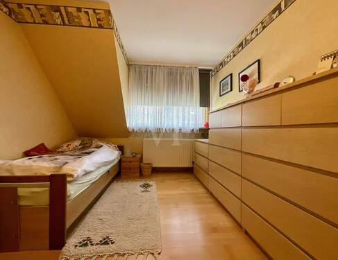 Zimmer 3 - 