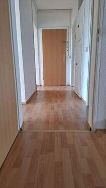 Flur (von innen) - Etagenwohnung mit 58,60 m&sup2; in Kemberg zur Miete