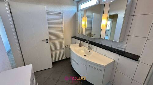 Teilansicht Badezimmer im OG - 