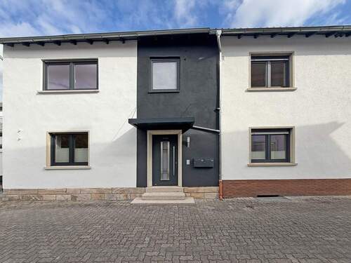 Seitenansicht - 3 Zimmer Etagenwohnung in Römerberg