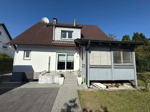 Haus Ansicht 4.jpeg - Einfamilienhaus mit 180,00 m² in Günzburg zum Kaufen