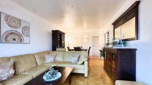 Wohnzimmer - 2 Zimmer Etagenwohnung zum Kaufen in Frechen