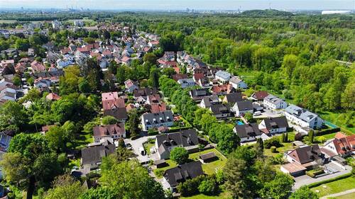 Drohnenaufnahme - Grundstück in Ismaning