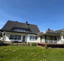 Großes Einfamilienhaus und großer Garten in Finnentrop-Fretter!