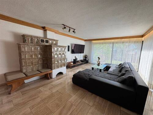 EG_Wohnen mit Kachel-Ofen - 