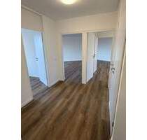 Wollen Sie in Köln neu starten - in einer komplett sanierten Wohnung?