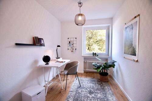 Arbeitszimmer - 5 Zimmer Etagenwohnung in Nürnberg