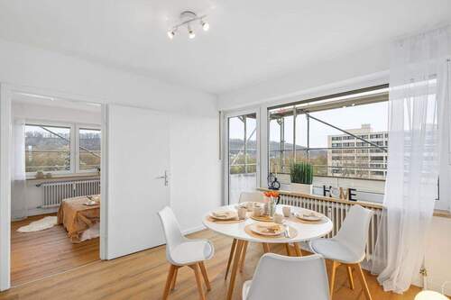 Essbereich- Musterwohnung - Renoviertes 18-Parteien-Mehrfamilienhaus im Regensburger Westen mit nachhaltiger Wertentwicklung!