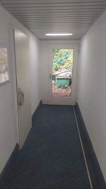 Flur Ausgang zu Mini-Terrasse - 
