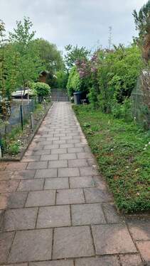 Zugang von Strasse - 