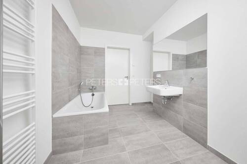 Badezimmer Beispiel - Etagenwohnung mit 47,60 m&sup2; in Schwerin zur Miete