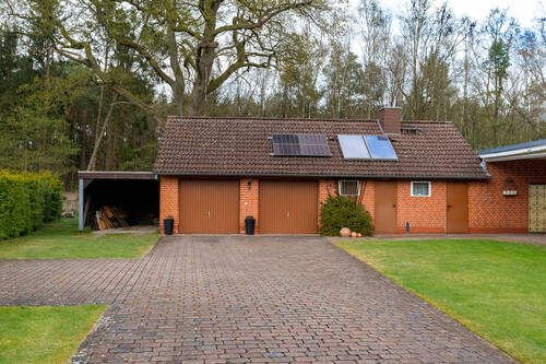 Garage und Carport - 