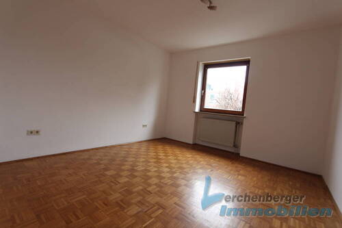 Schlafzimmer - Etagenwohnung mit 64,00 m² in Plattling zum Kaufen