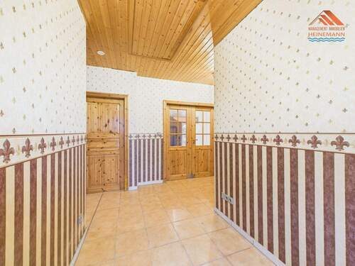 Eingangsbereich - 4 Zimmer Mehrfamilienhaus, Wohnhaus in Nordleda