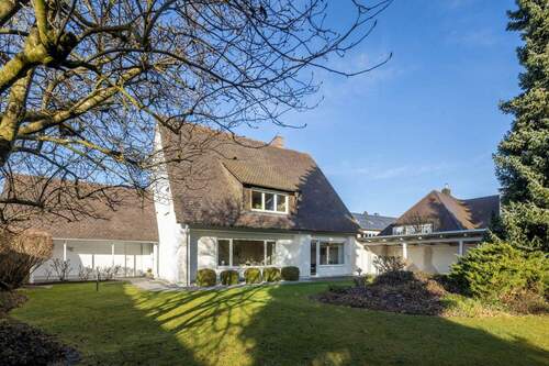 Ö - 7 Zimmer Einfamilienhaus zum Kaufen in Memmingen