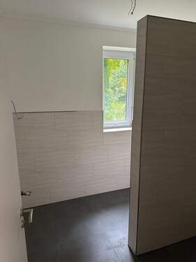 separate Einheit - Duschbad.JPG - 