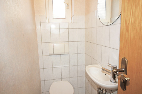 Gäste-WC Erdgeschoss - 