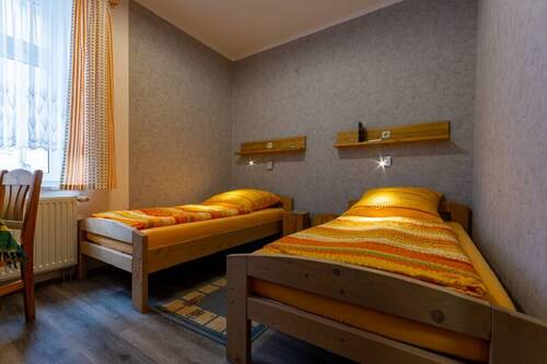 Schlafen 3 im Hochparterre (1) - 