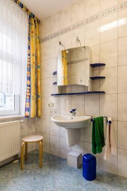 Bad im Hochparterre (2) - 