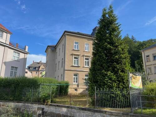 Ansicht von Süd - 1 Zimmer Mehrfamilienhaus, Wohnhaus in Sebnitz