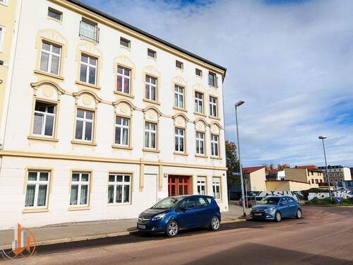 Hausansicht von vorn - Etagenwohnung mit 140,50 m² in Magdeburg zum Kaufen