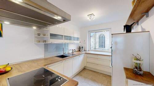 Küche mit großzügiger Arbeitsplatte - 3 Zimmer Etagenwohnung in Hamm