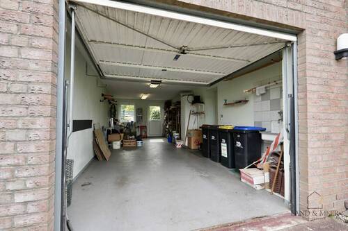 Garage - 