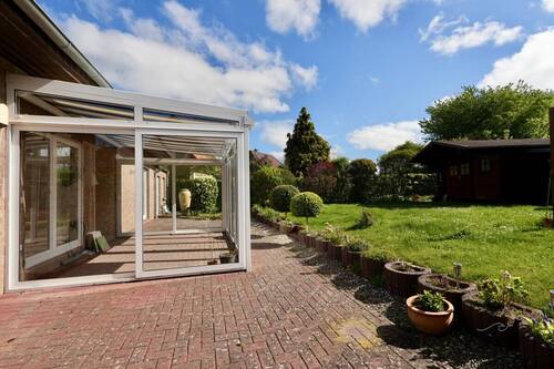 Garten mit Wintergarten - 