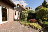 Blick auf Schlafzimmer EG und Garage - 