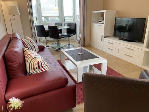 Wohnraum - 2 Zimmer Etagenwohnung zum Kaufen in Cuxhaven