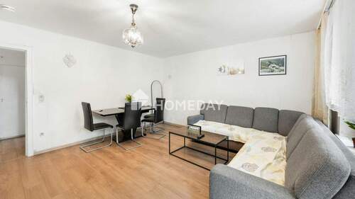 Wohnzimmer 2 - 3 Zimmer Etagenwohnung in Hamburg