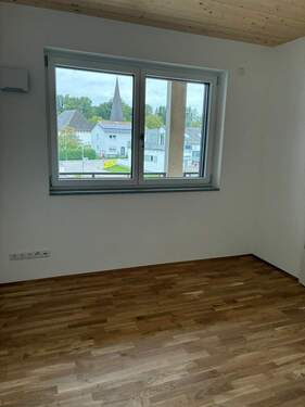 Kinderzimmer mit Weitblick - Etagenwohnung mit 70,00 m² in Pentling zur Miete
