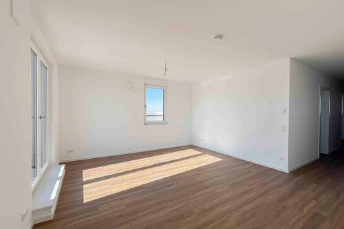 Wohnzimmer - Einfamilienhaus in Schönefeld zum Kaufen