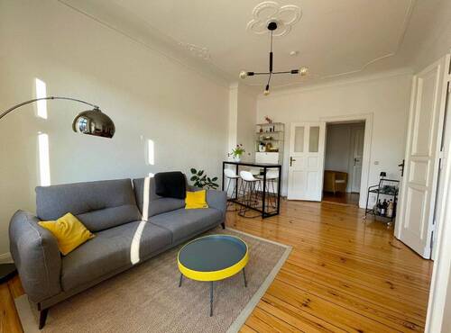 Wohnzimmer - 3 Zimmer Etagenwohnung zum Kaufen in Berlin