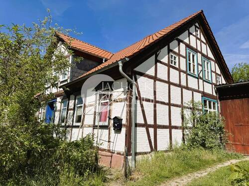 Seitenansicht 1.1 - 6 Zimmer Einfamilienhaus in Salzwedel OT Henningen