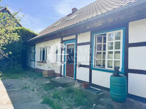 Seitenansicht - Einfamilienhaus mit 181,70 m² in Salzwedel OT Henningen zum Kaufen
