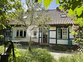 Ansich Haus von Hinten - 