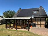 Fachwerkhaus mit sonnigen Grundstück - Top gepflegtes Fachwerkhaus mit Doppelgarage und Garten