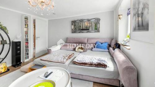 Wohnzimmer 2 - 4 Zimmer Etagenwohnung in Kaufbeuren