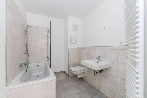 Badezimmer - Etagenwohnung mit 42,00 m² in Leipzig zum Kaufen