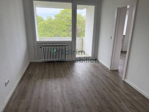 Diele - 4 Zimmer Etagenwohnung in Cuxhaven / Süderwisch