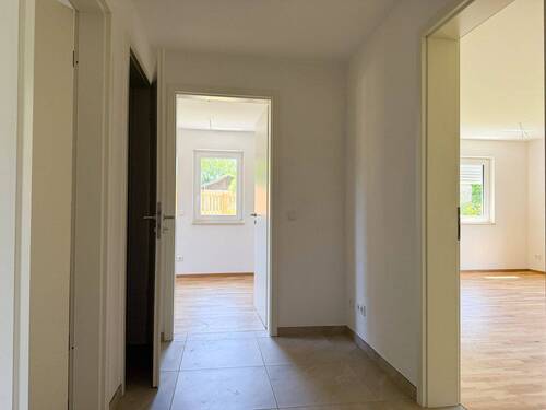 Flur - 2 Zimmer Etagenwohnung in Traunstein
